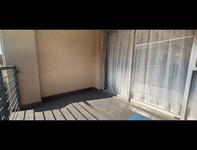 1 BEDROOM APARTMENT FOR SALE IN FERNDALE